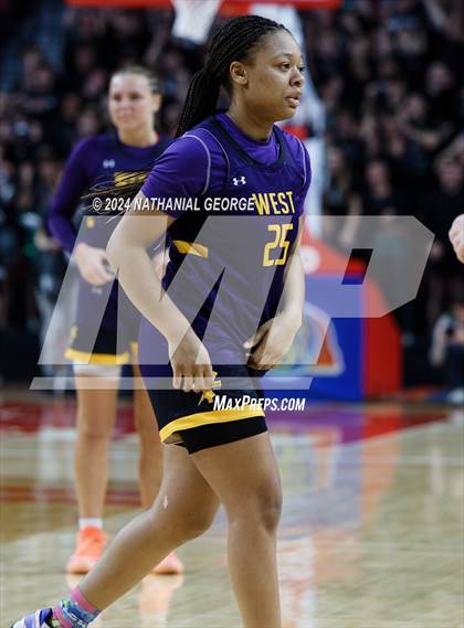 Thumbnail 2 in Millard West vs. Bellevue West (NSAA Class A Final) photogallery.