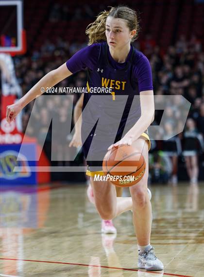Thumbnail 3 in Millard West vs. Bellevue West (NSAA Class A Final) photogallery.