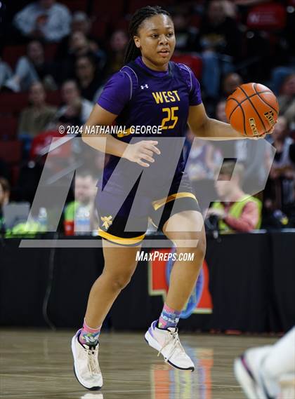 Thumbnail 3 in Millard West vs. Bellevue West (NSAA Class A Final) photogallery.