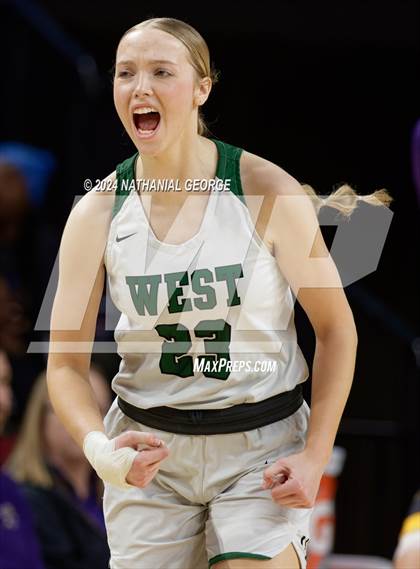 Thumbnail 2 in Millard West vs. Bellevue West (NSAA Class A Final) photogallery.