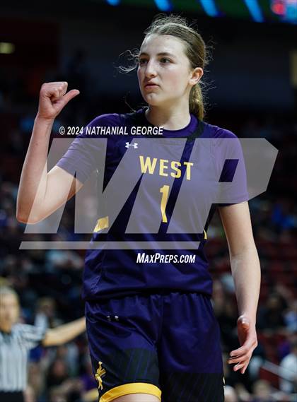 Thumbnail 2 in Millard West vs. Bellevue West (NSAA Class A Final) photogallery.