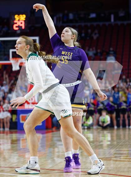 Thumbnail 2 in Millard West vs. Bellevue West (NSAA Class A Final) photogallery.