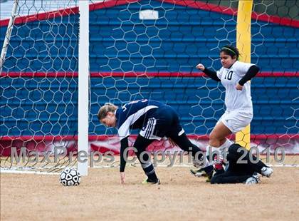 Thumbnail 3 in Alvin vs Lamar Consolidated (Pearland ISD Soccer Shootout) photogallery.