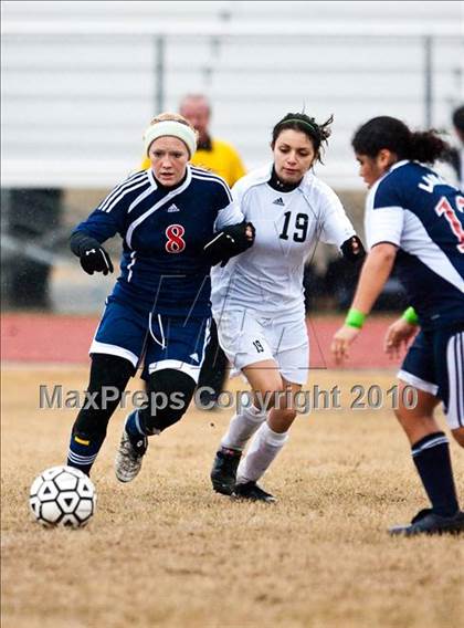 Thumbnail 2 in Alvin vs Lamar Consolidated (Pearland ISD Soccer Shootout) photogallery.