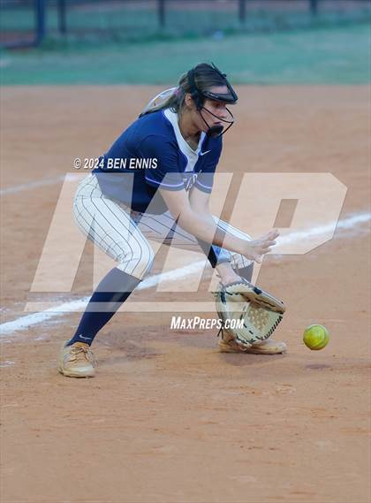 Thumbnail 3 in Mount Vernon vs. Prince Avenue Christian (GHSA Private) photogallery.