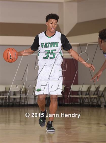 Thumbnail 1 in Green Valley @ Bradshaw Christian (MaxPreps Holiday Classic) photogallery.
