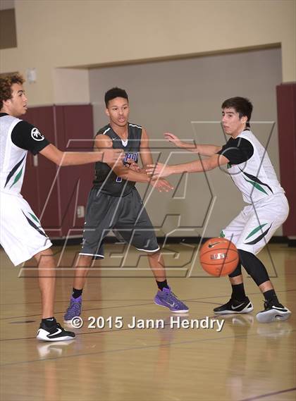 Thumbnail 1 in Green Valley @ Bradshaw Christian (MaxPreps Holiday Classic) photogallery.