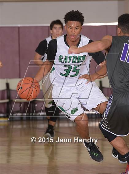 Thumbnail 2 in Green Valley @ Bradshaw Christian (MaxPreps Holiday Classic) photogallery.
