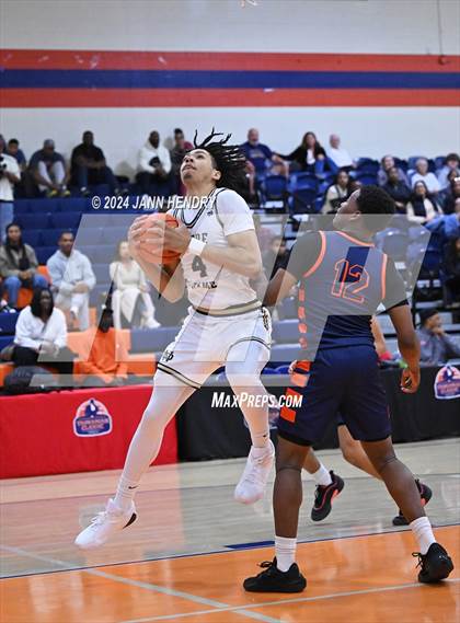 Thumbnail 1 in Roosevelt vs. Notre Dame (SO) (Tarkanian Classic Championship) photogallery.