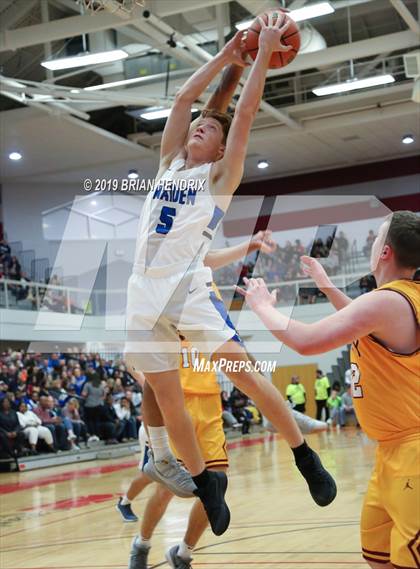 Thumbnail 3 in Maiden vs. Hickory photogallery.