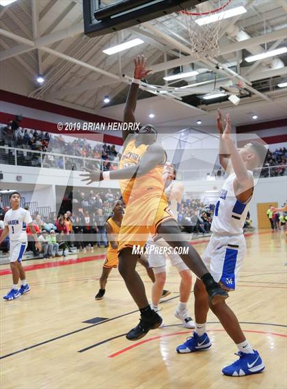 Thumbnail 3 in Maiden vs. Hickory photogallery.