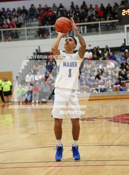 Thumbnail 2 in Maiden vs. Hickory photogallery.