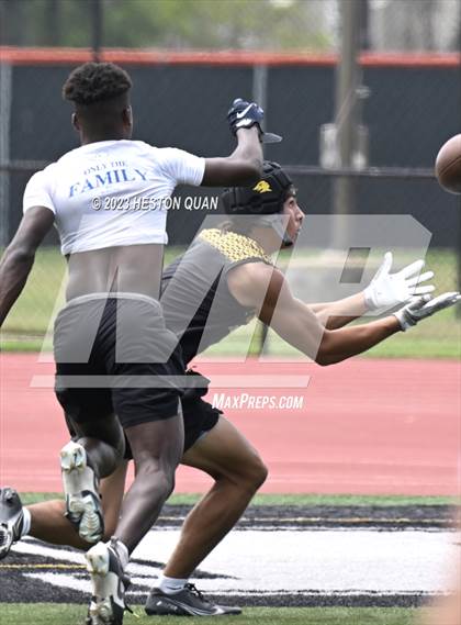 Thumbnail 1 in Foothill vs. Western (Surf City Passing Tournament) photogallery.