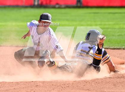 Thumbnail 2 in Diamond Ranch Academy vs. Green River (UHSAA 1A First Round) photogallery.