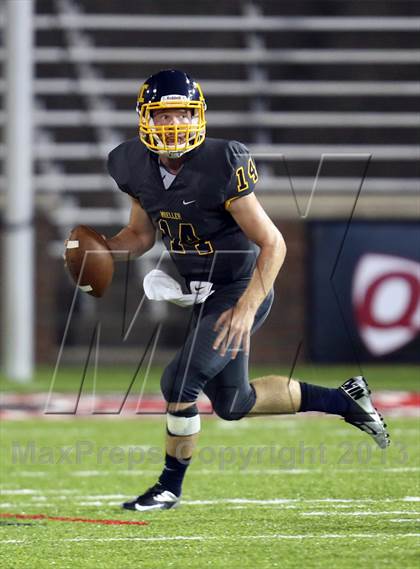 Thumbnail 2 in Pike vs. Archbishop Moeller (Crosstown Showdown) photogallery.