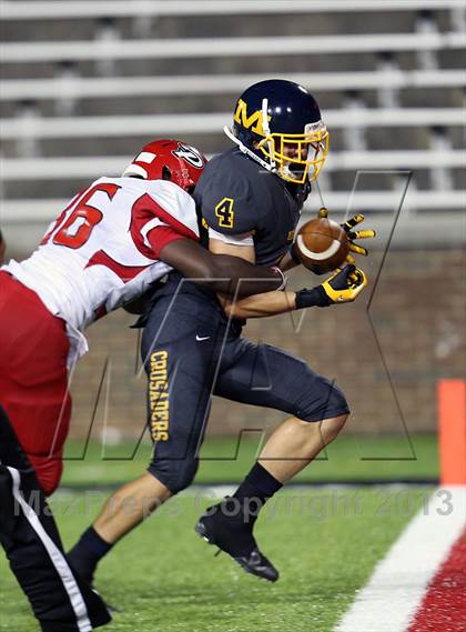 Thumbnail 2 in Pike vs. Archbishop Moeller (Crosstown Showdown) photogallery.