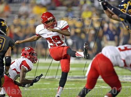 Thumbnail 2 in Pike vs. Archbishop Moeller (Crosstown Showdown) photogallery.