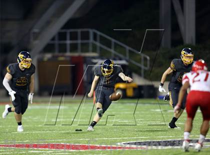 Thumbnail 3 in Pike vs. Archbishop Moeller (Crosstown Showdown) photogallery.