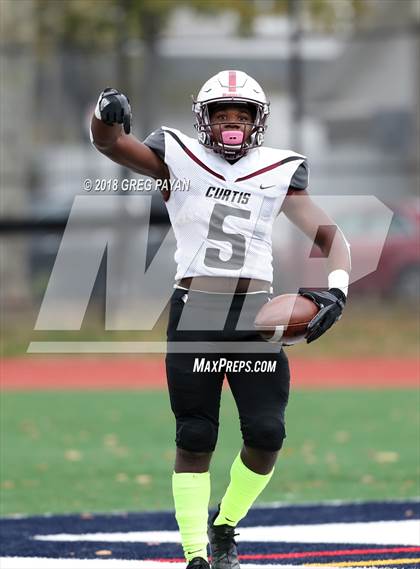 Thumbnail 3 in Curtis vs. Midwood (PSAL Quarterfinal Playoff) photogallery.
