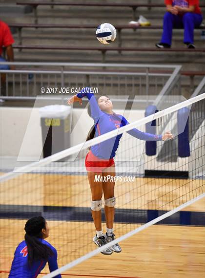 Thumbnail 3 in Jefferson vs Houston [Sam] photogallery.