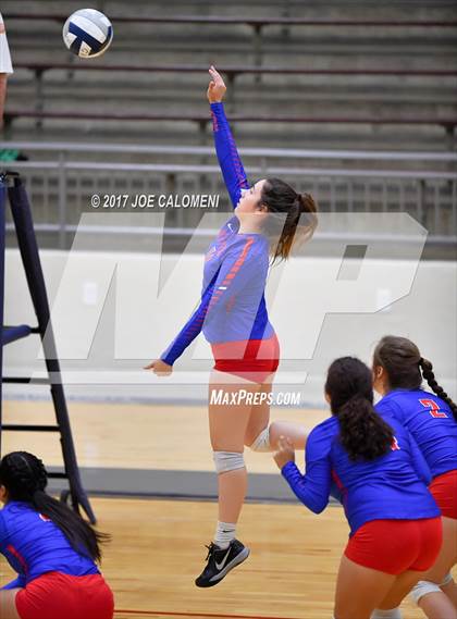 Thumbnail 3 in Jefferson vs Houston [Sam] photogallery.