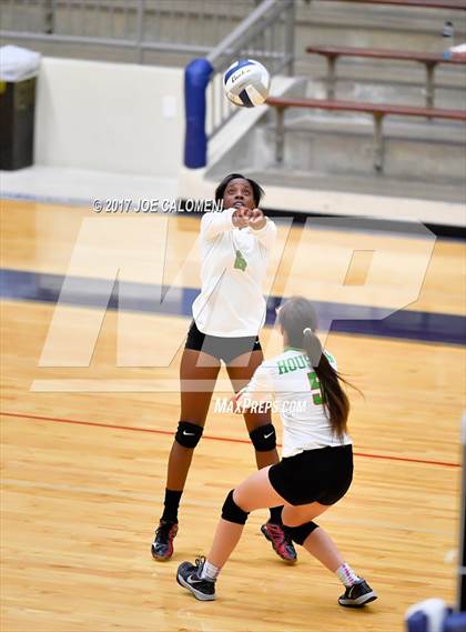 Thumbnail 1 in Jefferson vs Houston [Sam] photogallery.