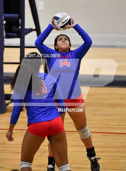 Thumbnail 3 in Jefferson vs Houston [Sam] photogallery.
