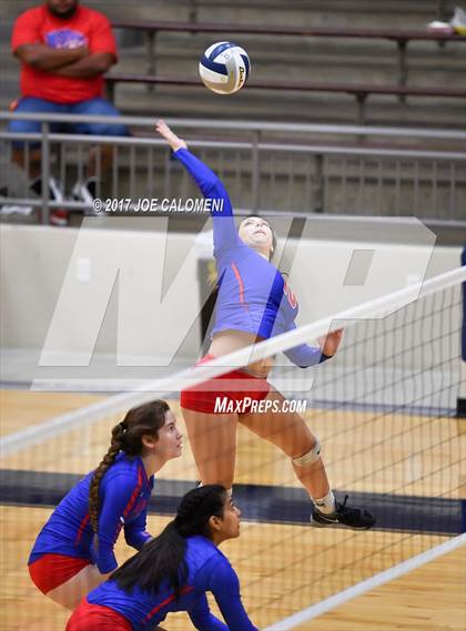 Thumbnail 2 in Jefferson vs Houston [Sam] photogallery.