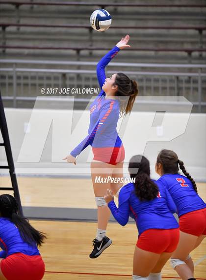 Thumbnail 2 in Jefferson vs Houston [Sam] photogallery.