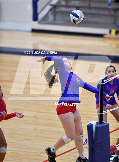Thumbnail 3 in Jefferson vs Houston [Sam] photogallery.