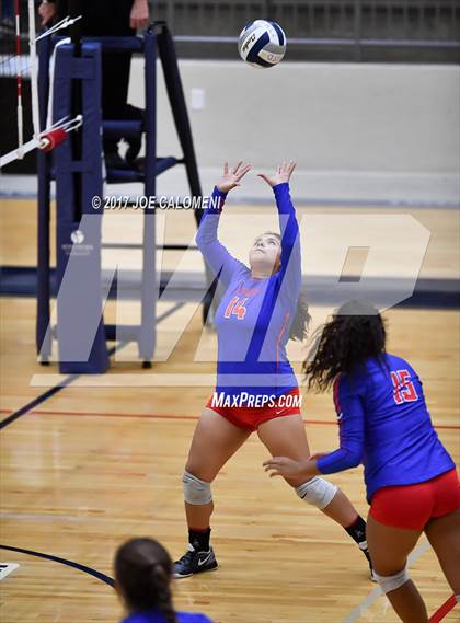 Thumbnail 2 in Jefferson vs Houston [Sam] photogallery.