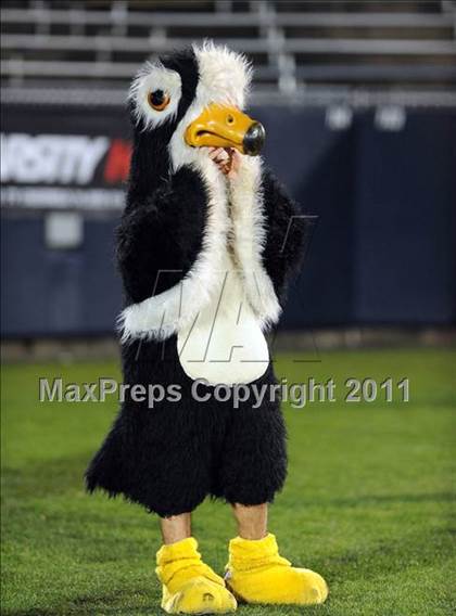 Thumbnail 1 in Xavier vs. Staples (CIAC Class LL Final) photogallery.