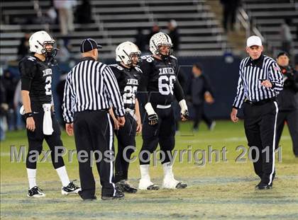 Thumbnail 2 in Xavier vs. Staples (CIAC Class LL Final) photogallery.