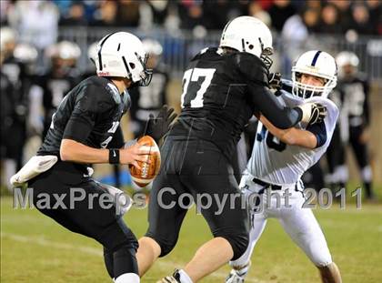 Thumbnail 2 in Xavier vs. Staples (CIAC Class LL Final) photogallery.