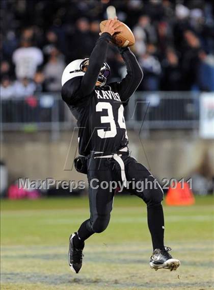 Thumbnail 3 in Xavier vs. Staples (CIAC Class LL Final) photogallery.