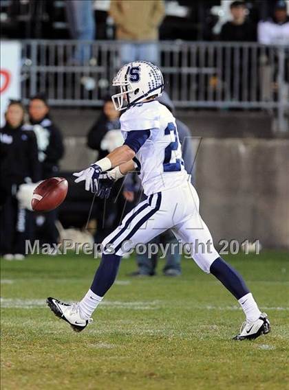 Thumbnail 2 in Xavier vs. Staples (CIAC Class LL Final) photogallery.