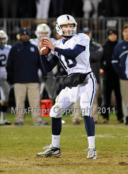 Thumbnail 2 in Xavier vs. Staples (CIAC Class LL Final) photogallery.