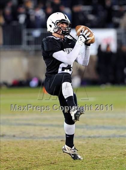Thumbnail 2 in Xavier vs. Staples (CIAC Class LL Final) photogallery.