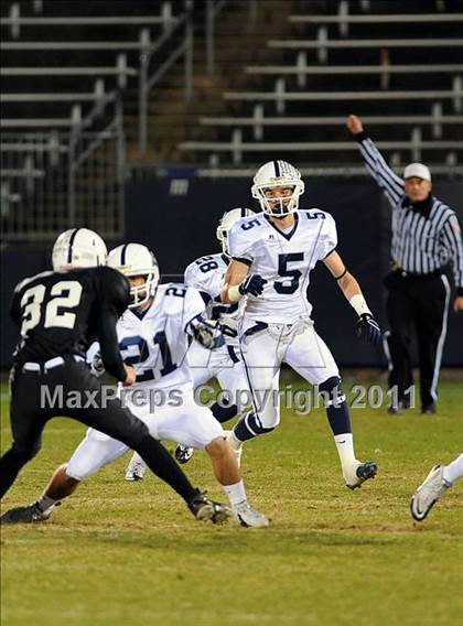 Thumbnail 2 in Xavier vs. Staples (CIAC Class LL Final) photogallery.