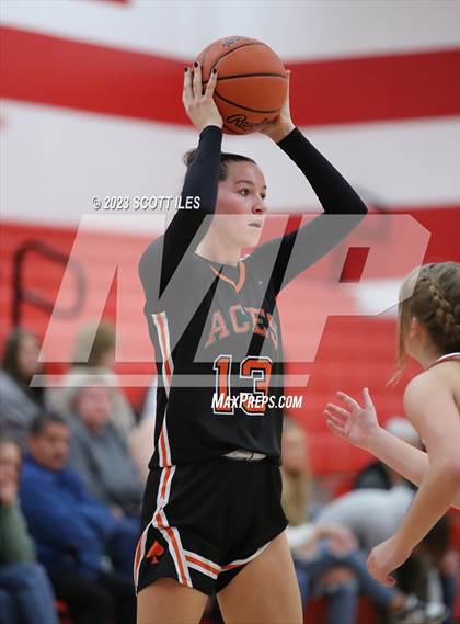 Thumbnail 2 in Amanda-Clearcreek @ Logan Elm photogallery.