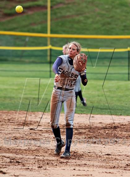 Thumbnail 3 in Seymour vs. Maryville (Foothills Classic) photogallery.