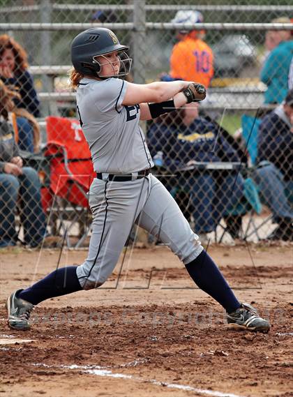Thumbnail 2 in Seymour vs. Maryville (Foothills Classic) photogallery.