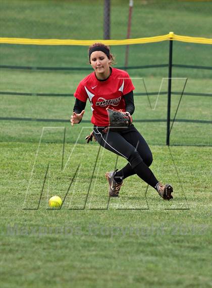 Thumbnail 1 in Seymour vs. Maryville (Foothills Classic) photogallery.