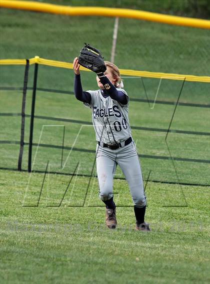 Thumbnail 2 in Seymour vs. Maryville (Foothills Classic) photogallery.