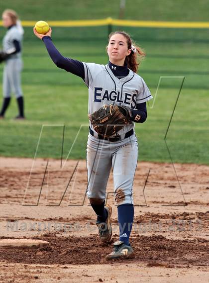 Thumbnail 2 in Seymour vs. Maryville (Foothills Classic) photogallery.