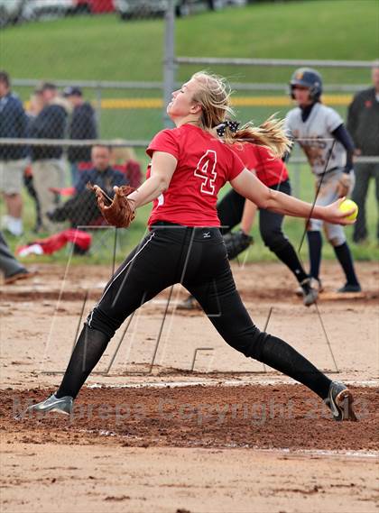 Thumbnail 3 in Seymour vs. Maryville (Foothills Classic) photogallery.
