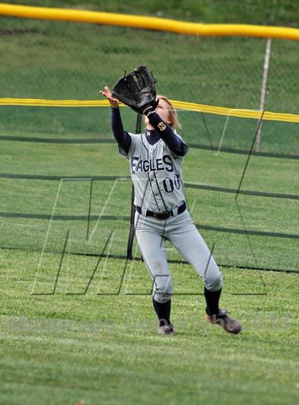Thumbnail 1 in Seymour vs. Maryville (Foothills Classic) photogallery.