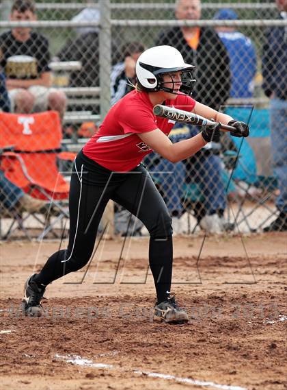 Thumbnail 3 in Seymour vs. Maryville (Foothills Classic) photogallery.