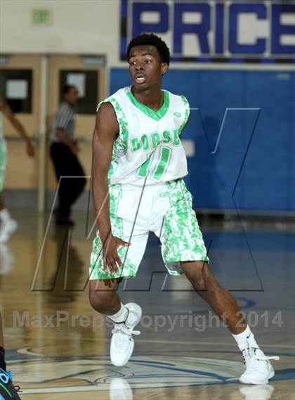 Thumbnail 3 in Dorsey vs. Brentwood School (Price Showcase) photogallery.