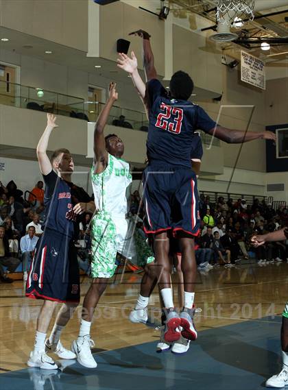 Thumbnail 1 in Dorsey vs. Brentwood School (Price Showcase) photogallery.